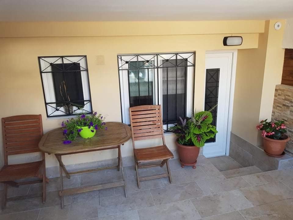 Lefkaditika Luxury Apartment Preveza Esterno foto